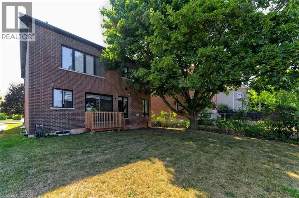 185 BURLOAK Drive