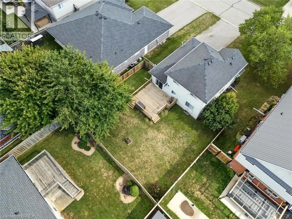 11 MACPHERSON Drive