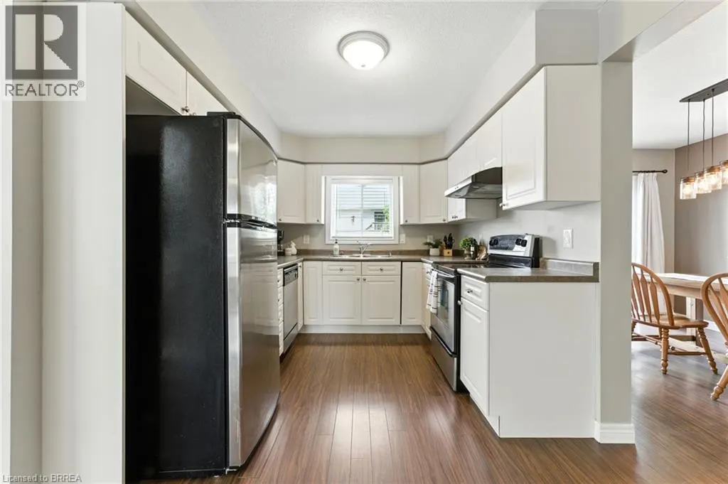 11 MACPHERSON Drive
