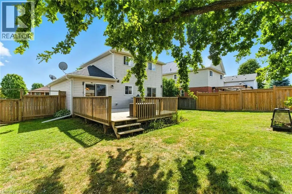11 MACPHERSON Drive