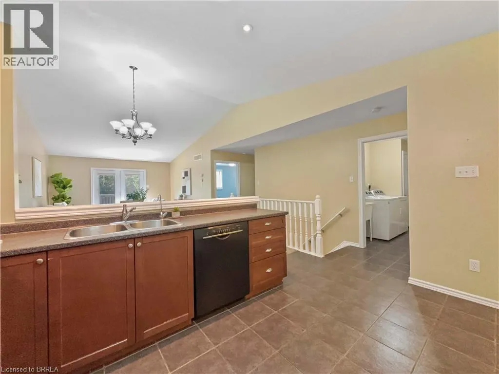 35 STRATFORD Terrace Unit# 35, #35