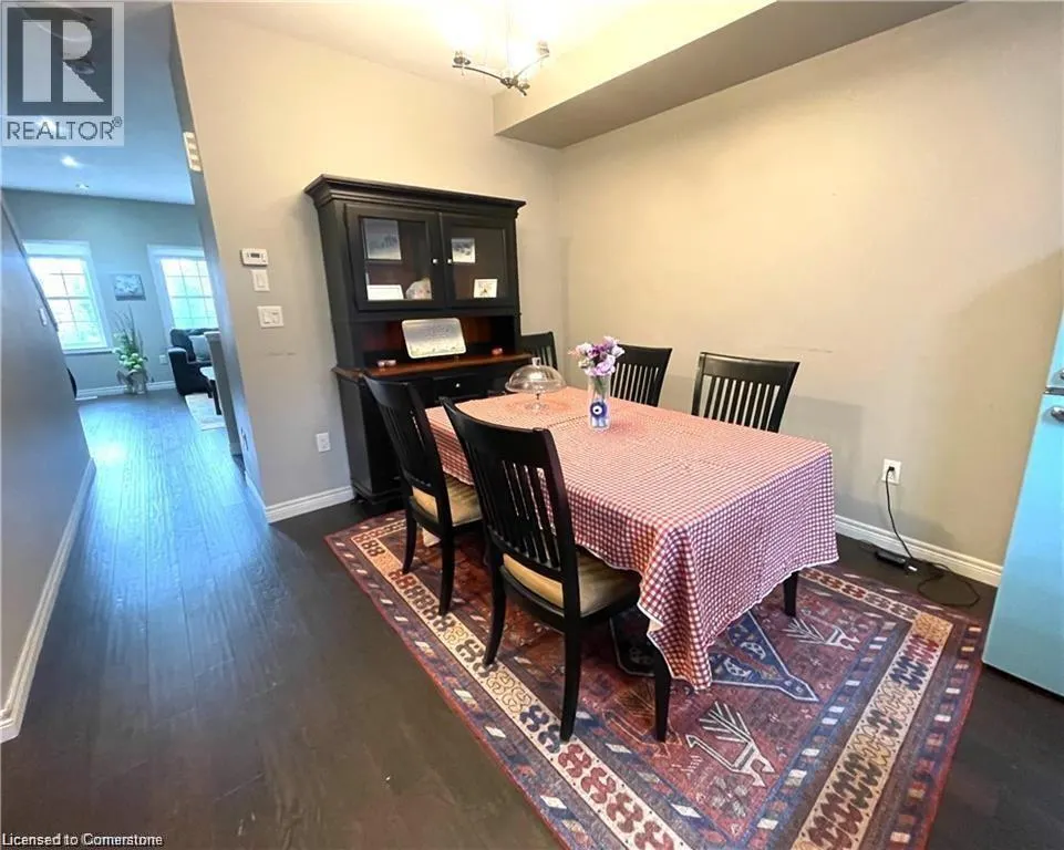 94 ROBERT PEEL Road Unit# UPPER, #UPPER
