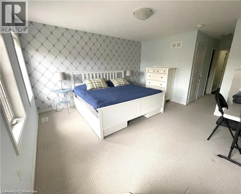 94 ROBERT PEEL Road Unit# UPPER, #UPPER