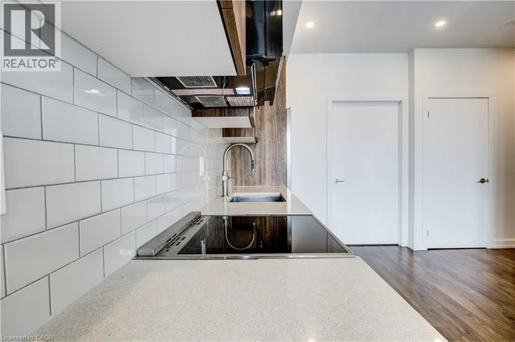 15 WELLINGTON Street S Unit# 2214, #2214