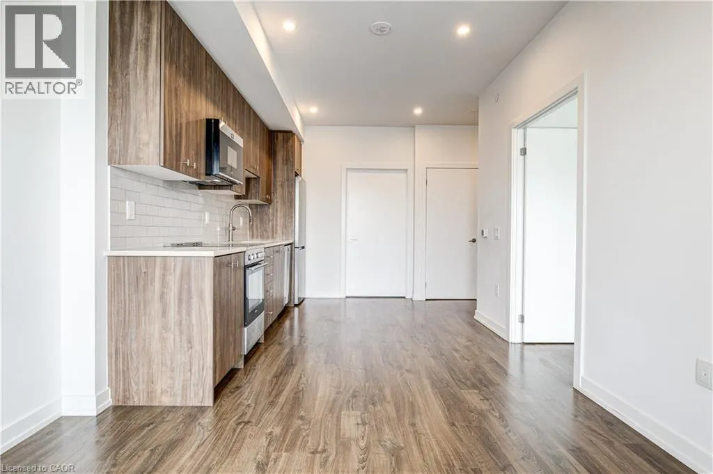 15 WELLINGTON Street S Unit# 2214, #2214