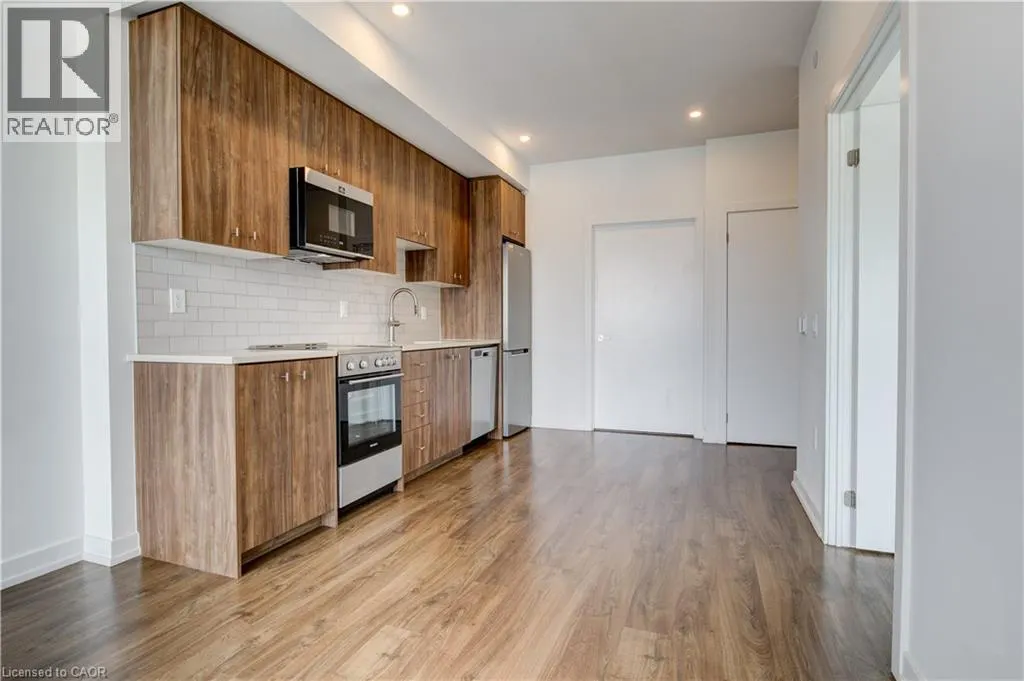 15 WELLINGTON Street S Unit# 2214, #2214
