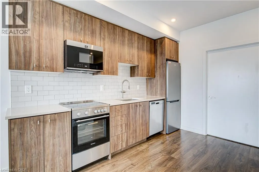 15 WELLINGTON Street S Unit# 2214, #2214
