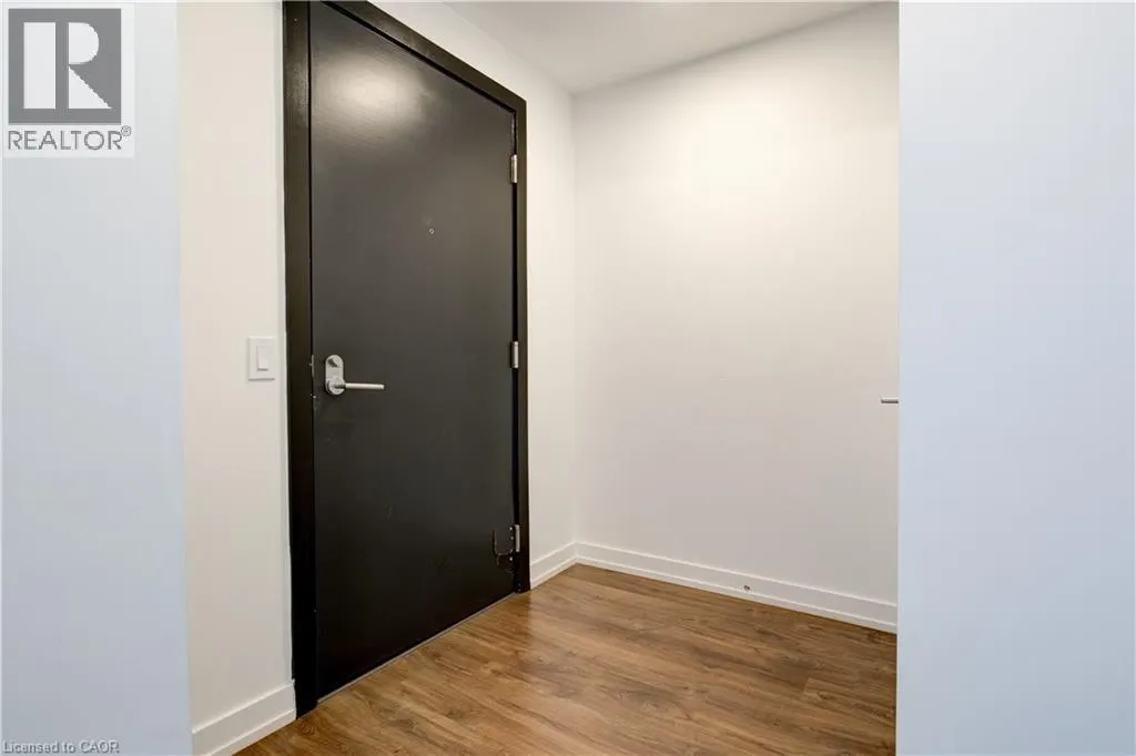 15 WELLINGTON Street S Unit# 2214, #2214