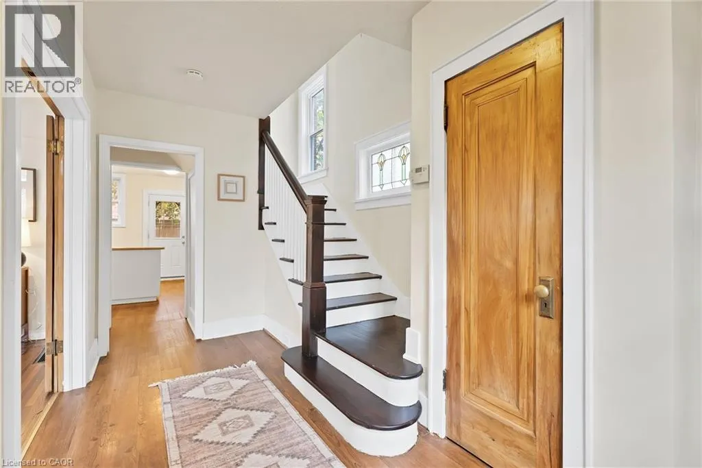 295 PLAINS Road W