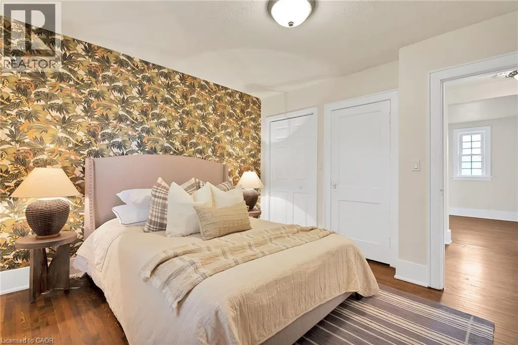 295 PLAINS Road W
