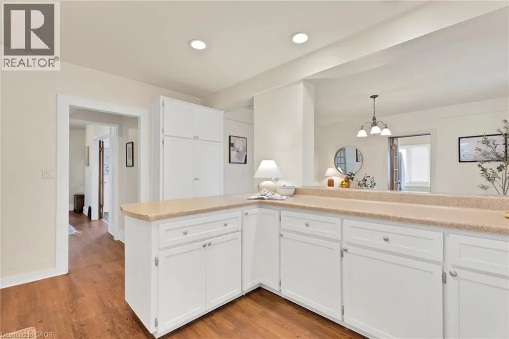 295 PLAINS Road W