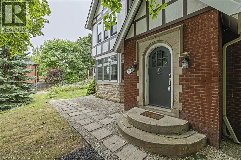 295 PLAINS Road W