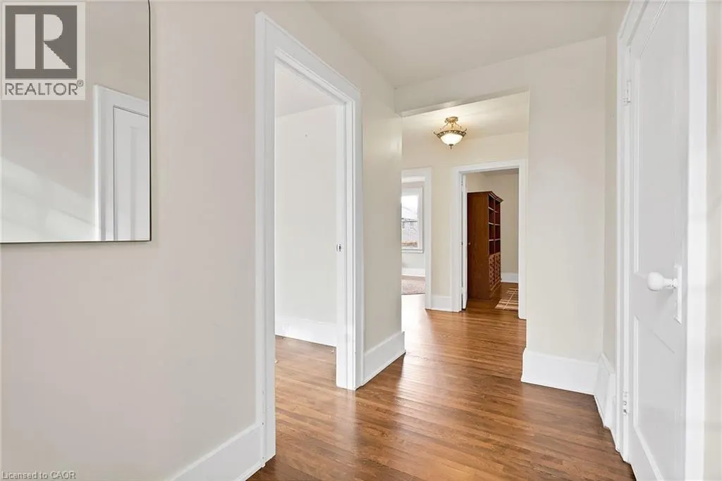 295 PLAINS Road W
