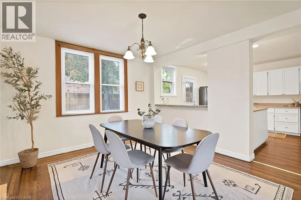 295 PLAINS Road W