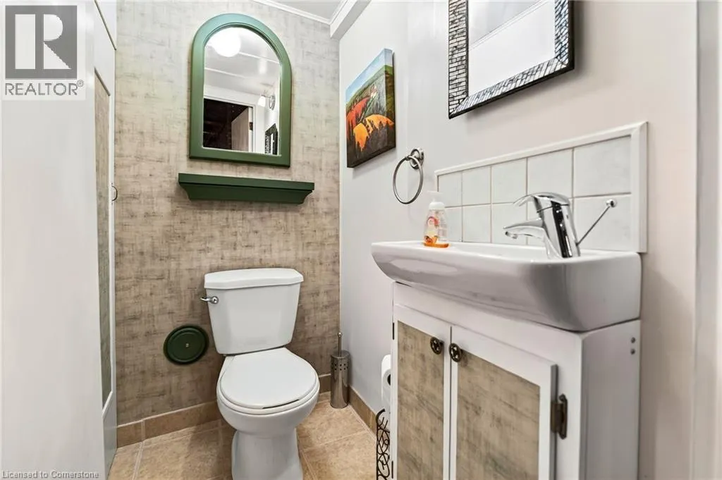 1552 KERNS Road Unit# 4, #4