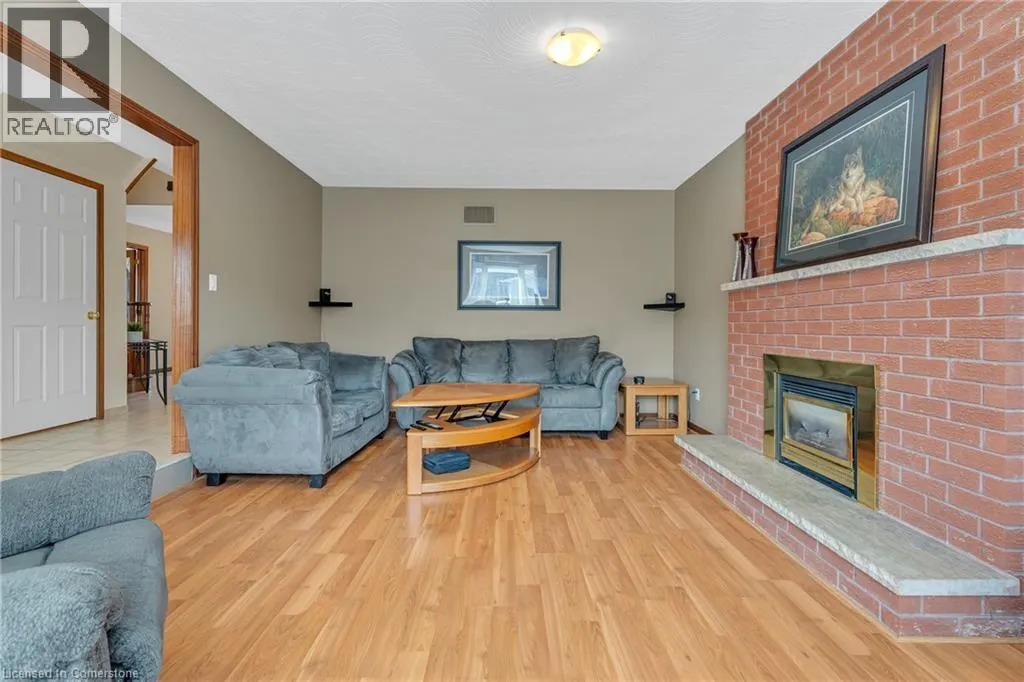2 VINEHILL Drive