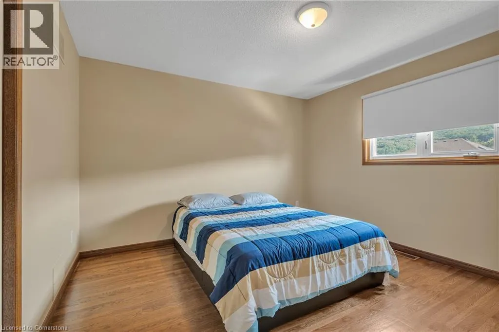 2 VINEHILL Drive