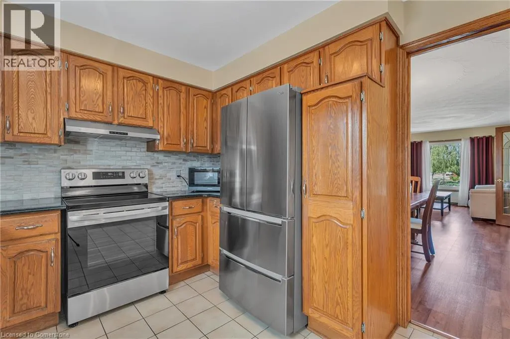 2 VINEHILL Drive