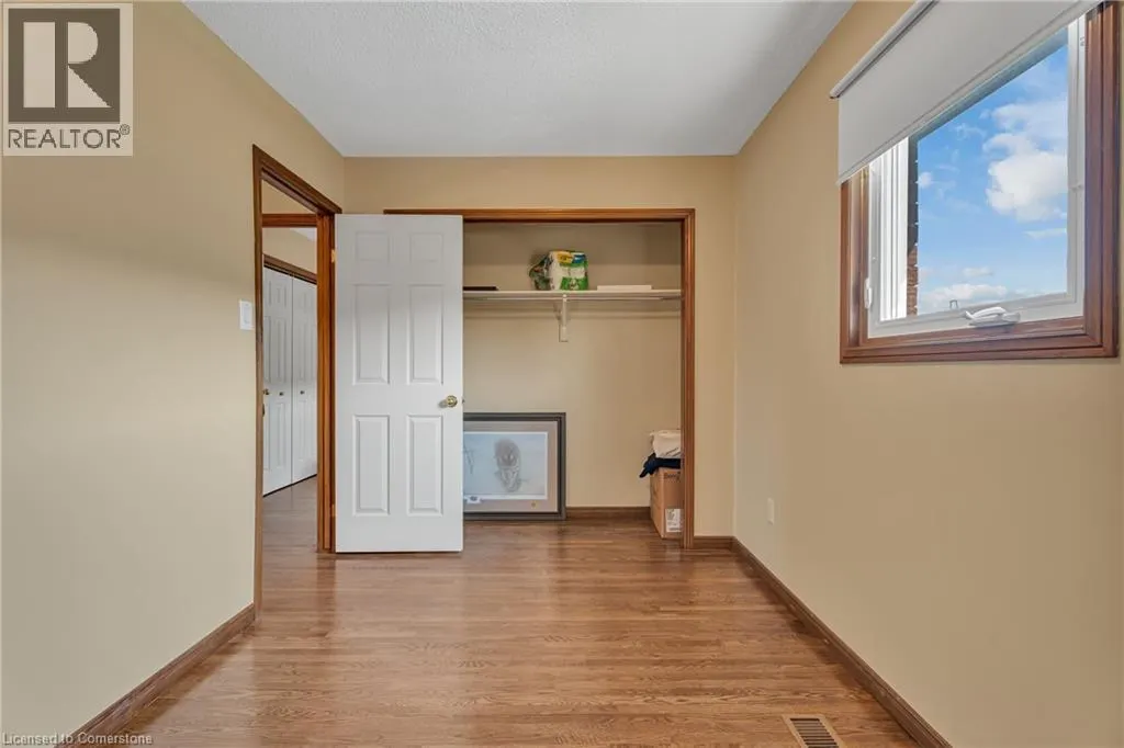 2 VINEHILL Drive