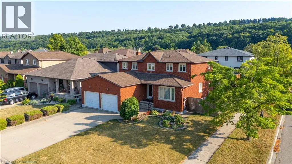 2 VINEHILL Drive
