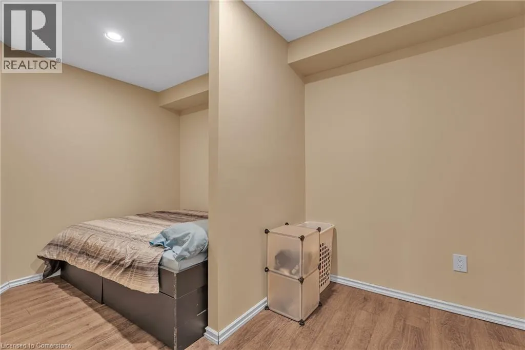 2 VINEHILL Drive