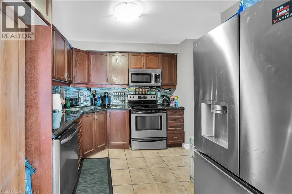 25 REDBURY Street Unit# 18, #18