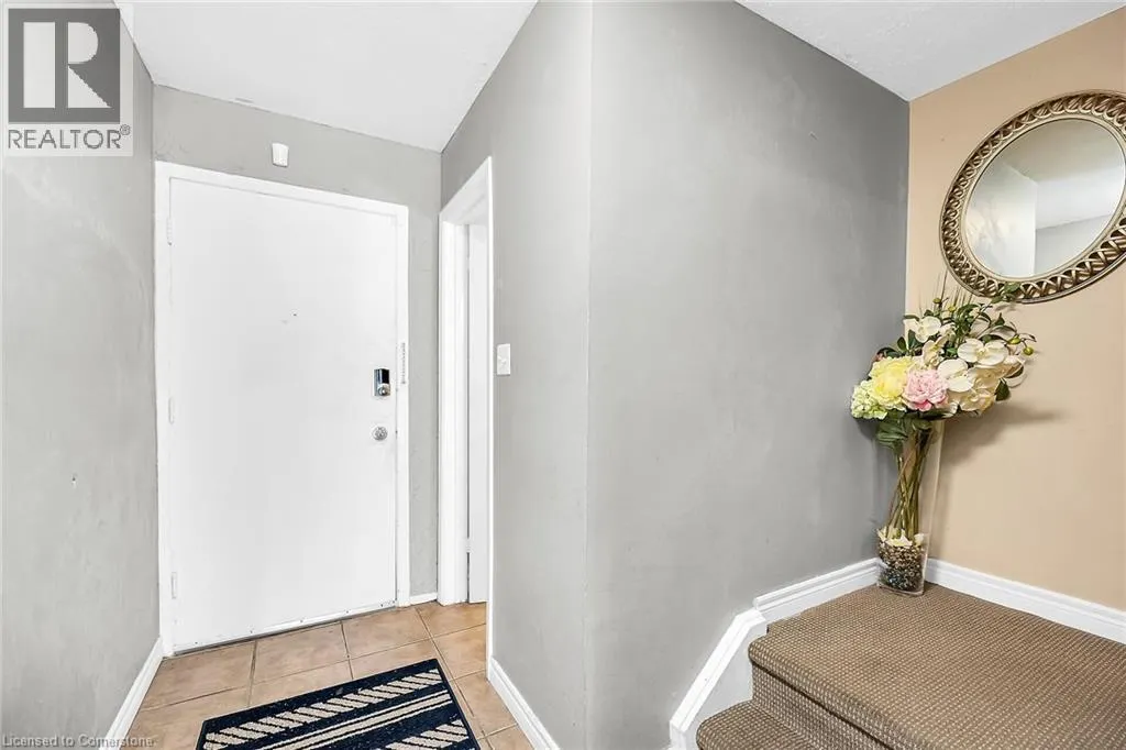 25 REDBURY Street Unit# 18, #18