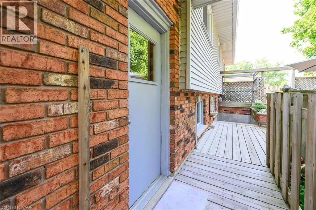 113 WADE Road N