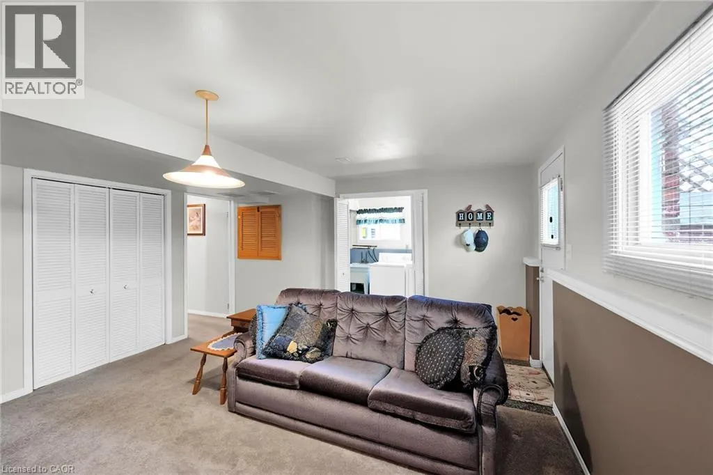113 WADE Road N