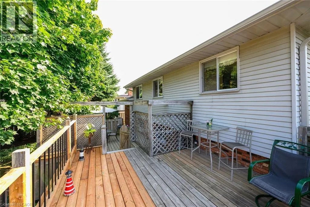 113 WADE Road N