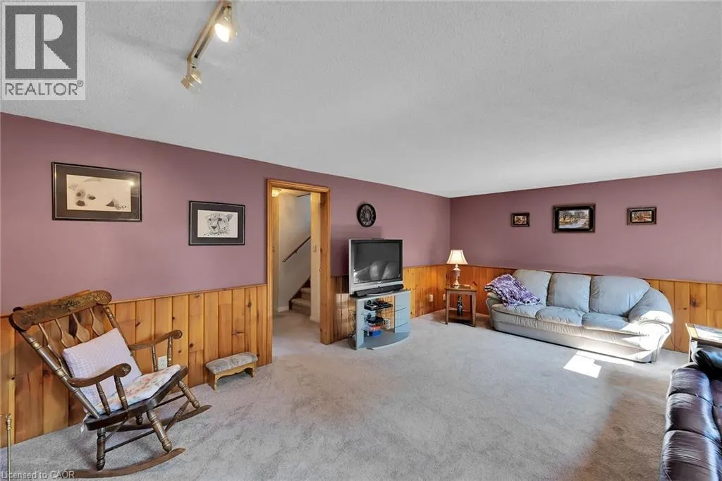 113 WADE Road N