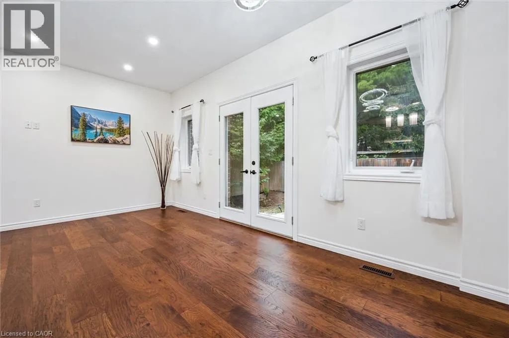 62 TURNER Avenue