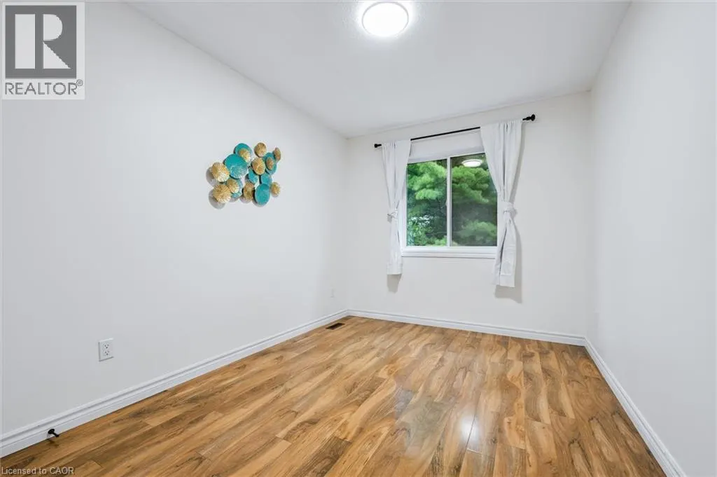 62 TURNER Avenue