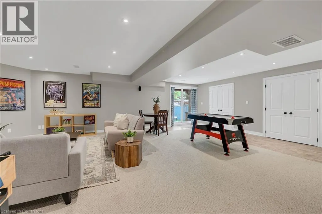 47 SOUTHWOOD Crescent
