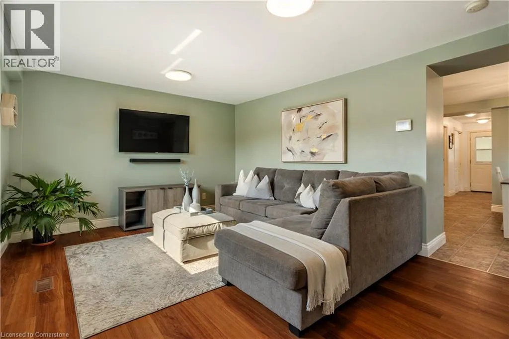 1309 SWAN Street