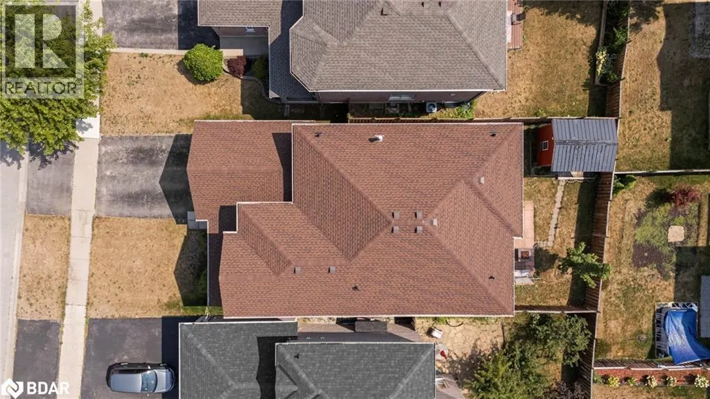 21 MCINTYRE Drive