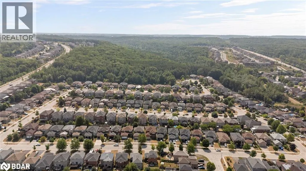 21 MCINTYRE Drive