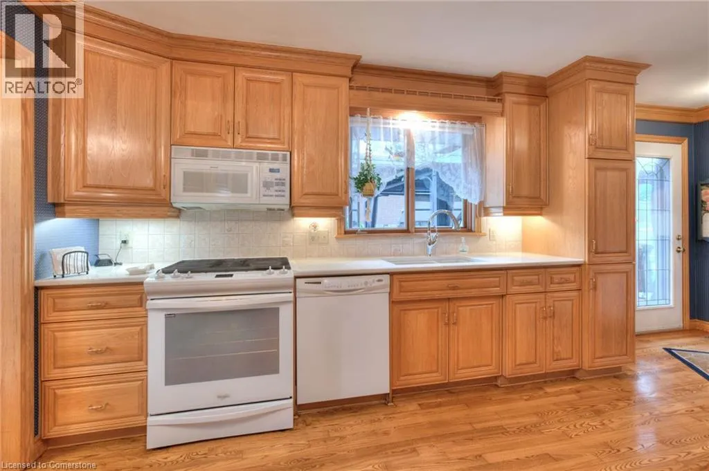 1 KINGFISHER Drive