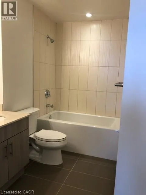 560 NORTH SERVICE Road Unit# 801, #801
