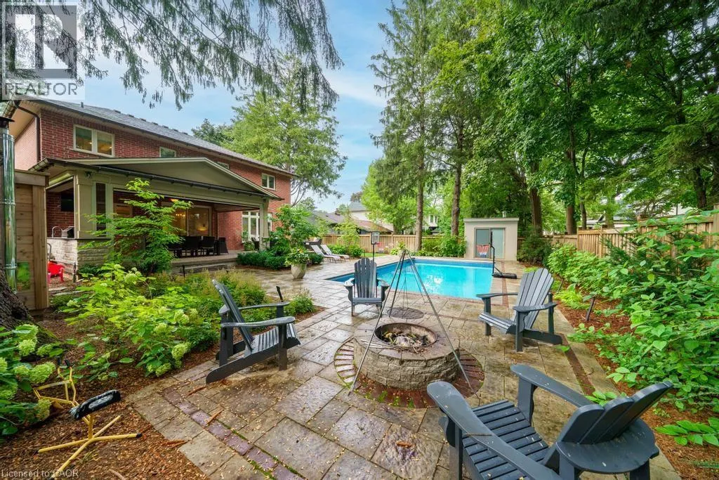 89 LLOYMINN Avenue