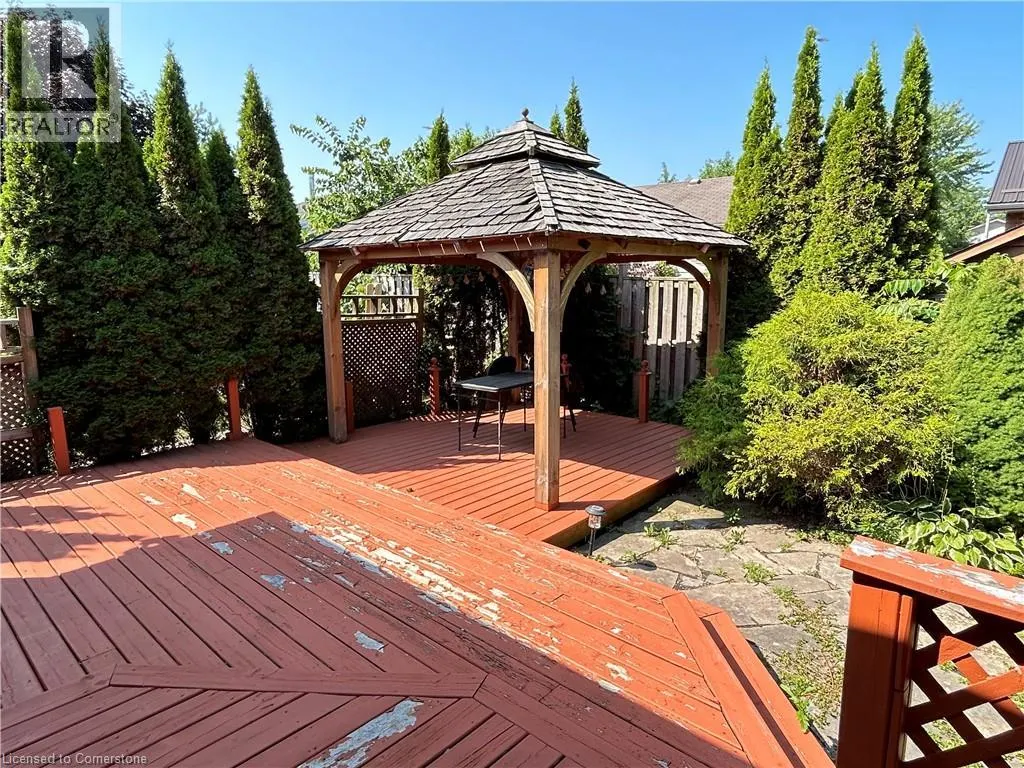 7 FANSHAWE Street