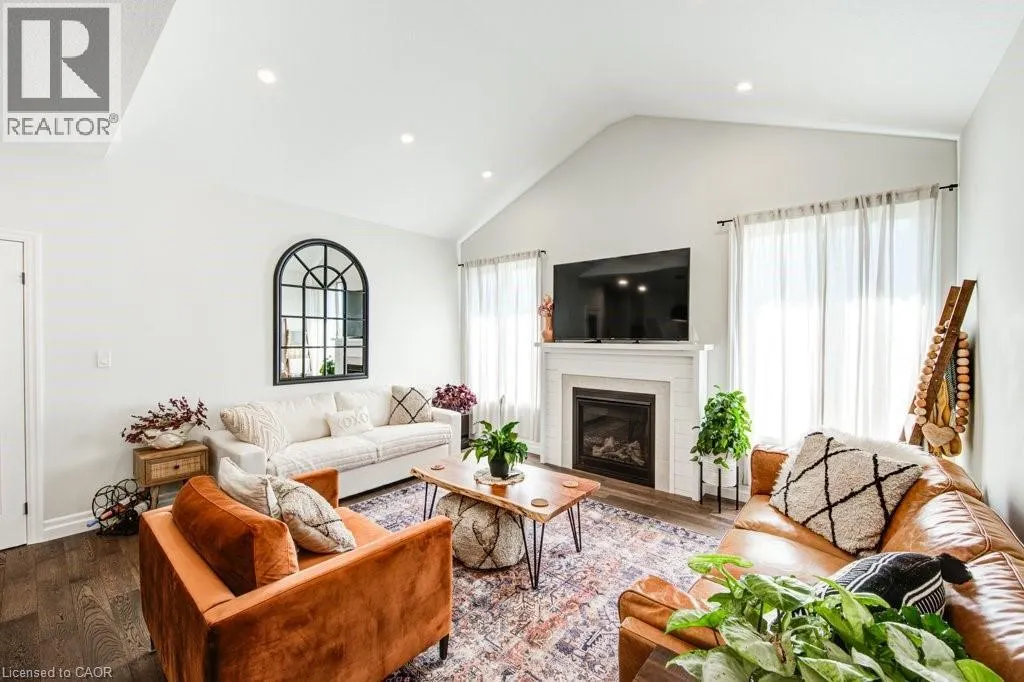 111 LIVINGSTON Drive