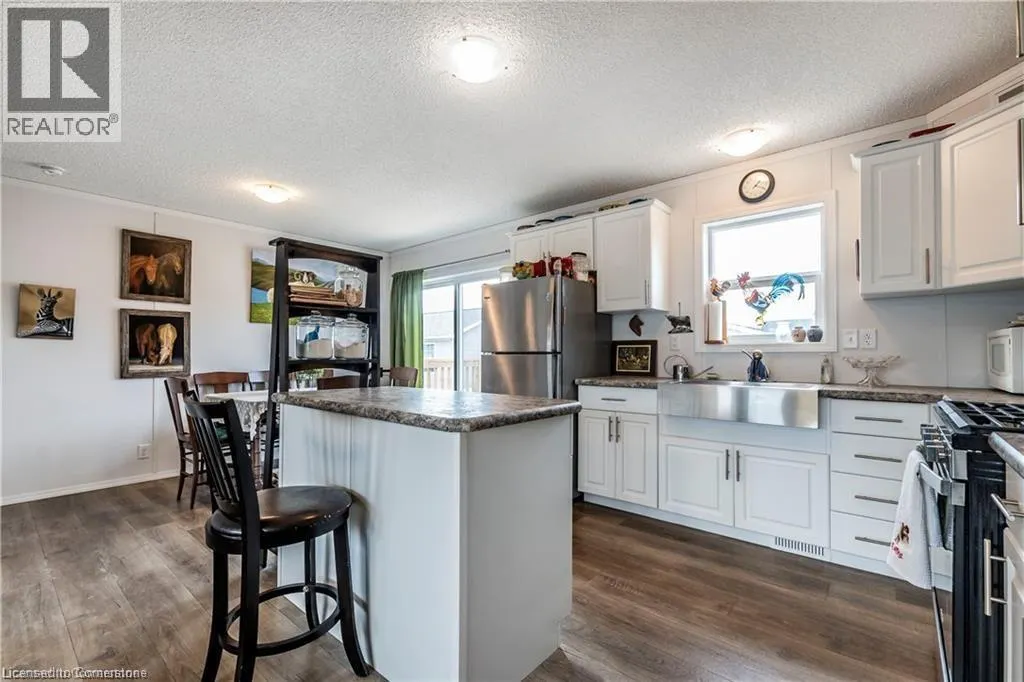 17 BENT WILLOW Court
