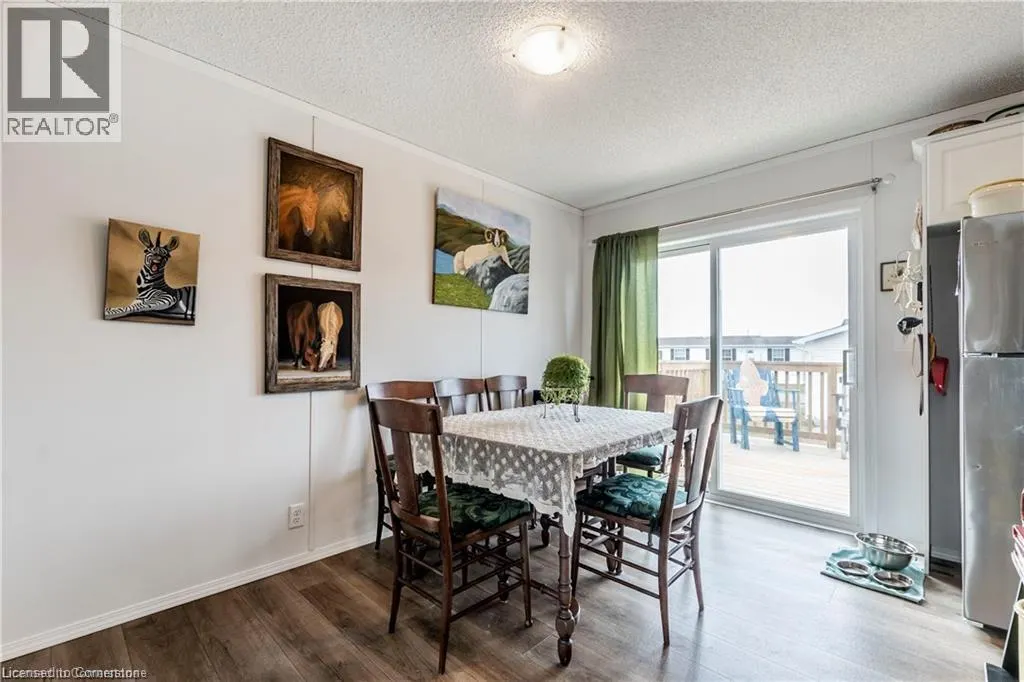 17 BENT WILLOW Court