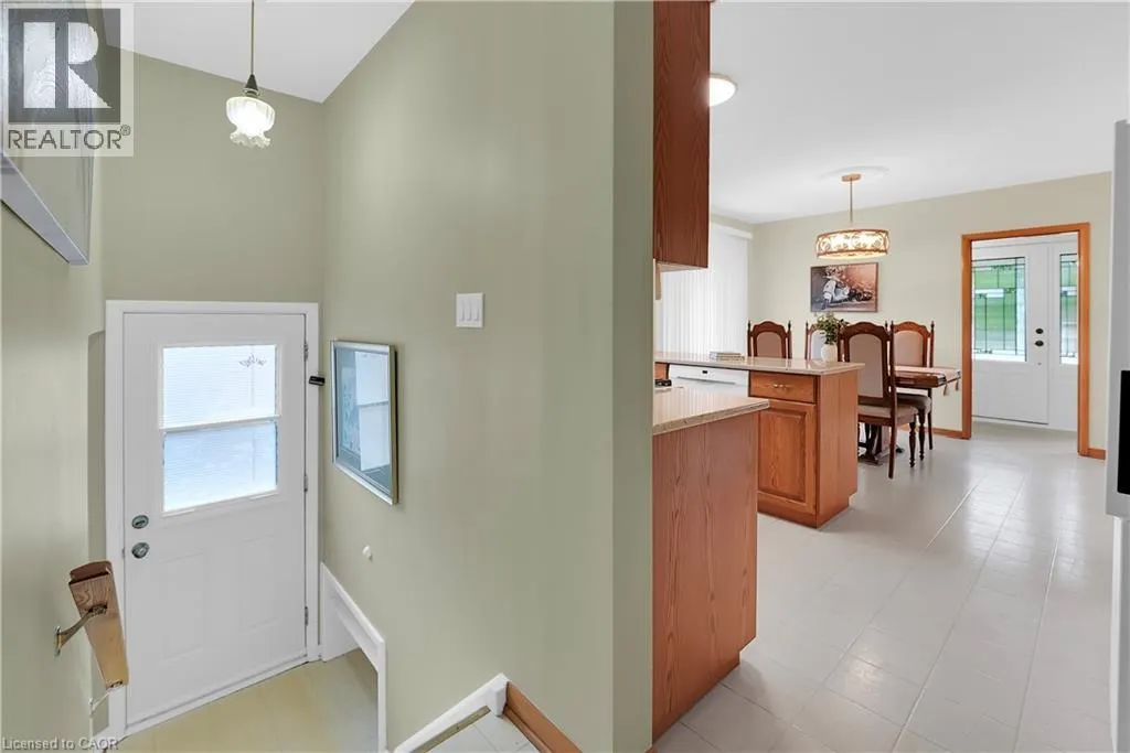 50 LOUTH Street