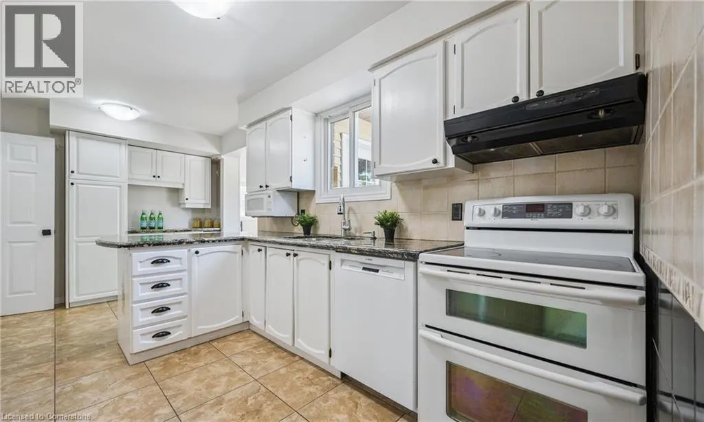 136 ST JEROME Crescent