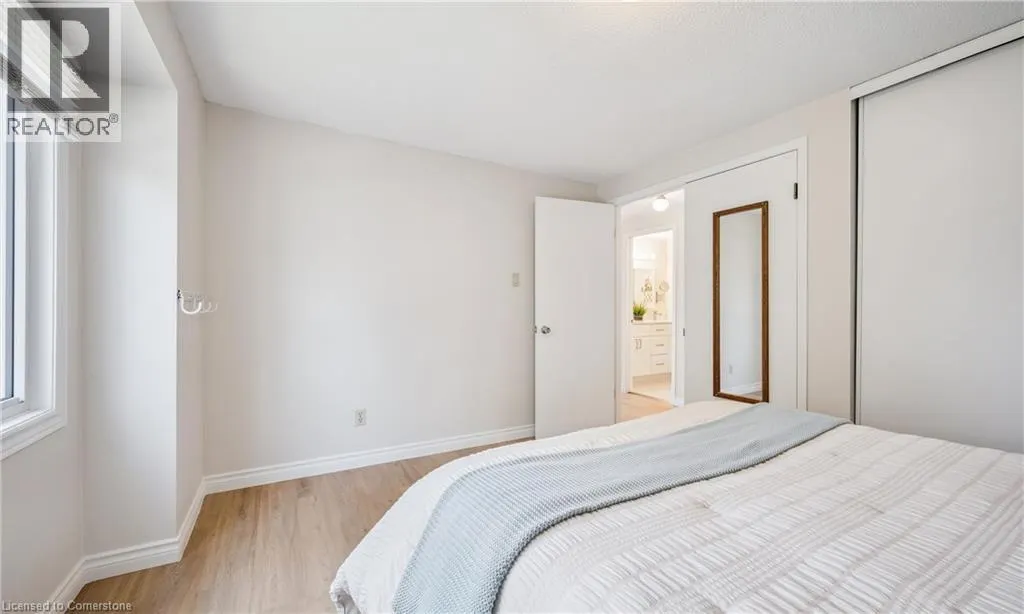 136 ST JEROME Crescent