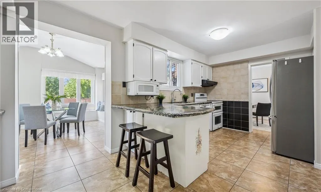 136 ST JEROME Crescent