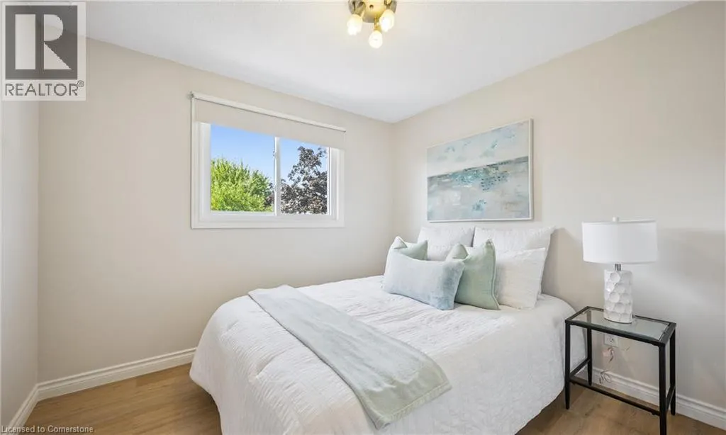 136 ST JEROME Crescent