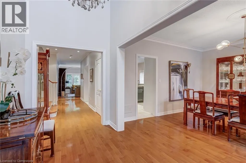 2372 RAVINE Gate